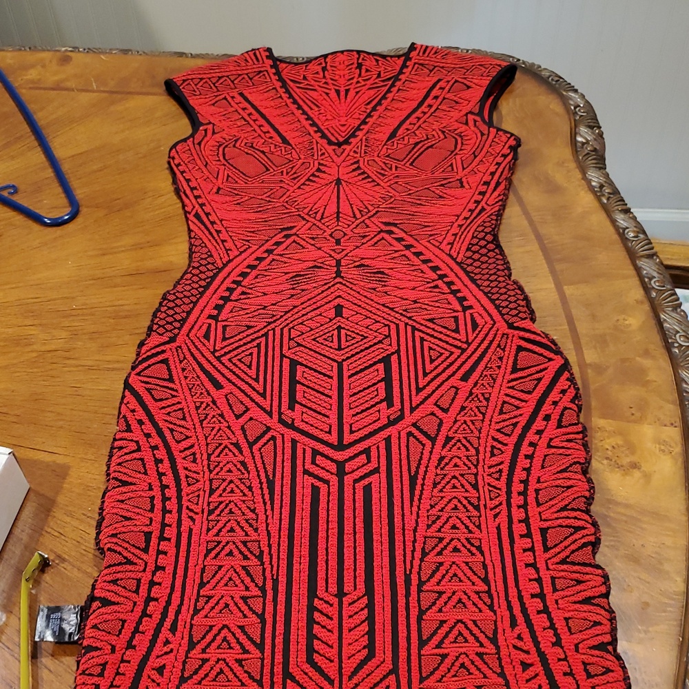Like New RVN Stretch Knit Body Con Dress - Picture 12 of 12